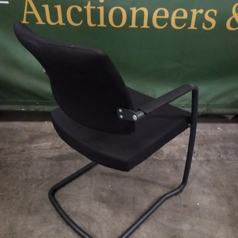 SET OF 4 BLACK FABRIC CHAIRS