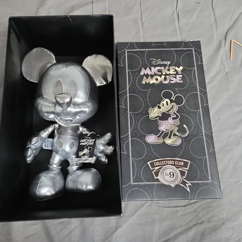 BOXED DISNEY MICKEY MOUSE COLLECTORS CLUB SILVER MICKEY