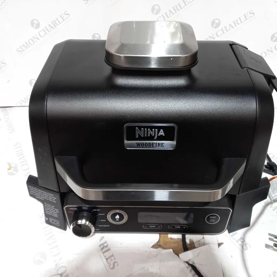 NINJA WOODFIRE ELECTRIC BBQ GRILL & SMOKER OG701UKQ