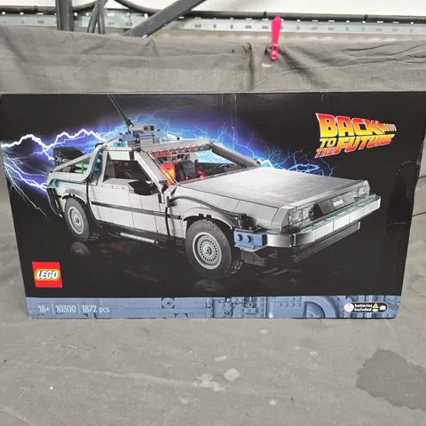BOXED LEGO BACK TO THE FUTURE DELORIAN - 10300