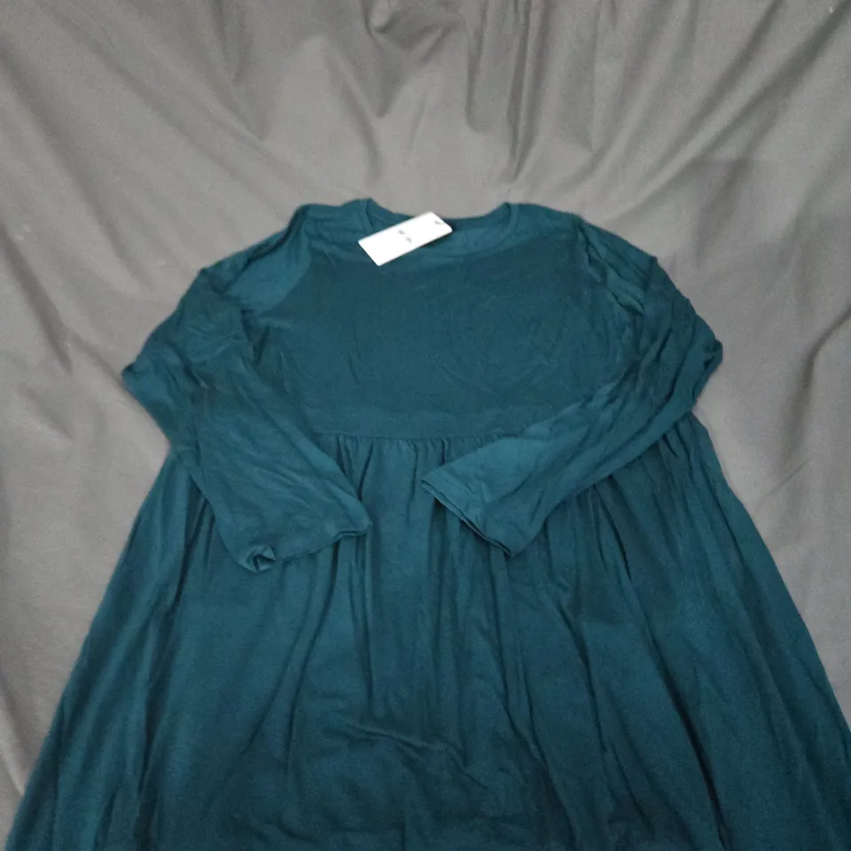 SAINT+SOFIA GREENWICH DRESS LONG SLEEVE SIZE 16