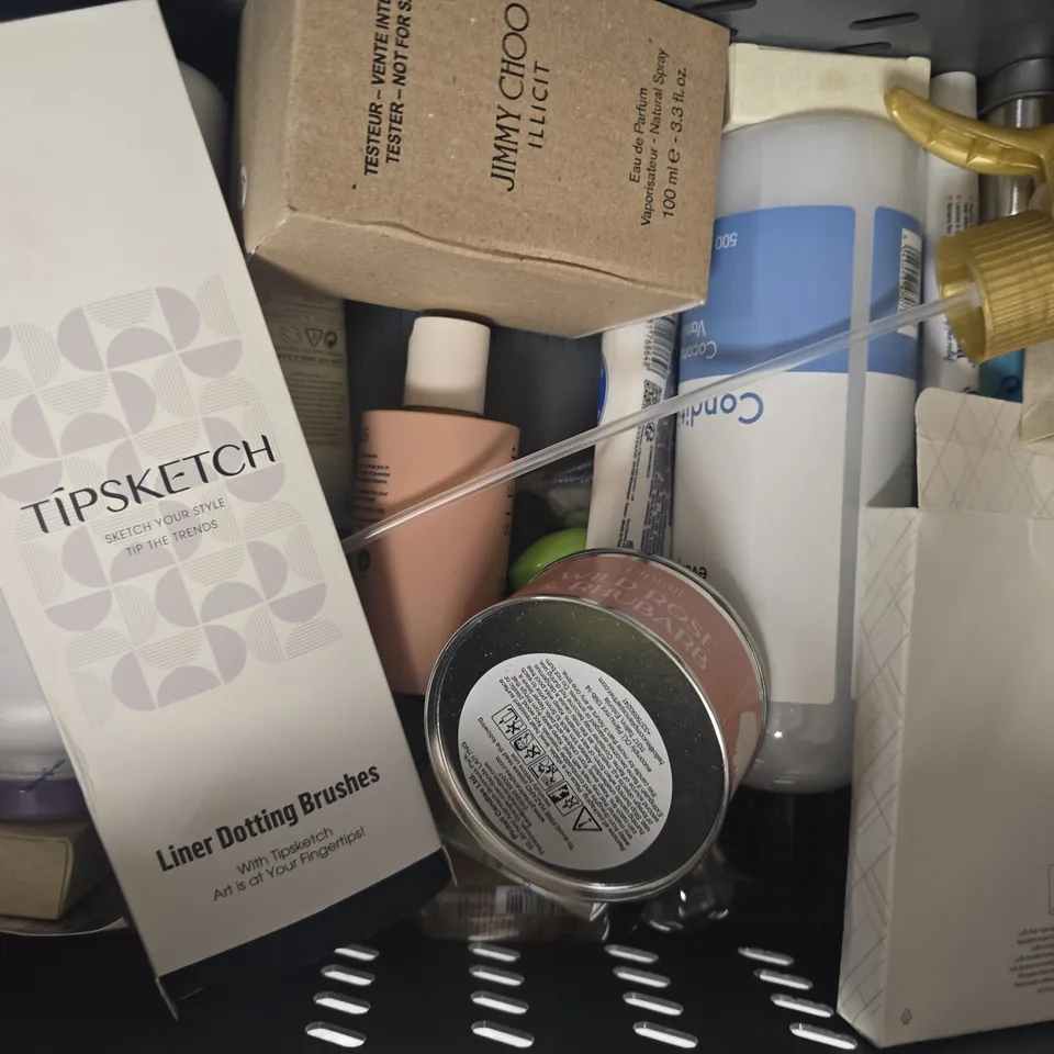 APPROXIMATELY 15 ASSORTED COSMETIC ITEMS INCLUDING VARIOUS MAKES AND BRANDS - COLLECTION ONLY
