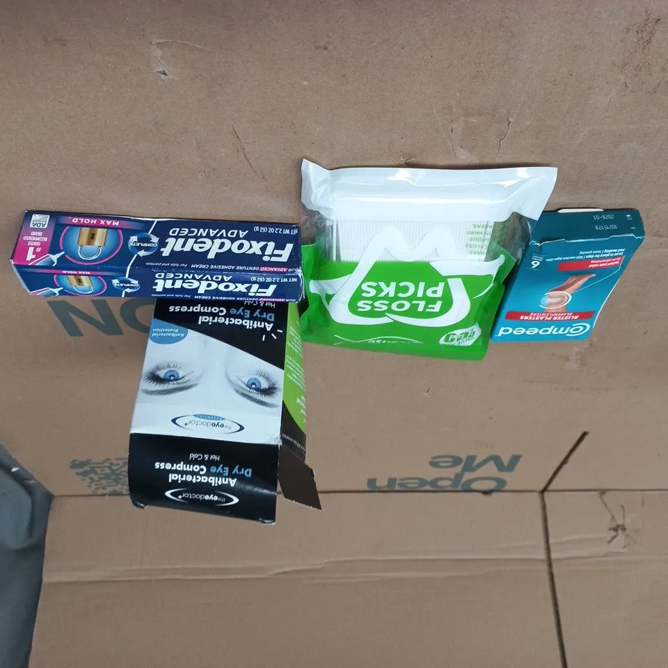 TOTE OF APPROXIMATELY 15 ASSORTED ITEMS TO INCLUDE FLOSS PICKS, COMPEED, FIXODENT ETC