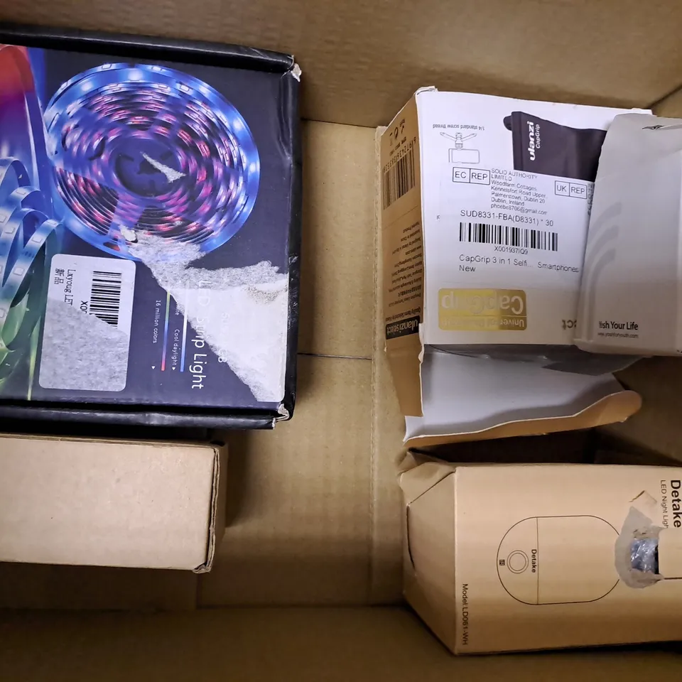 BOX OF APPROXIMATELY 10 ASSORTED HOUSEHOLD ITEMS TO INCLUDE WIRELESS SPORTS HEADWEAR, BLUETOOTH SELFIE STICK, ANTI-SNORE DEVICE, ETC