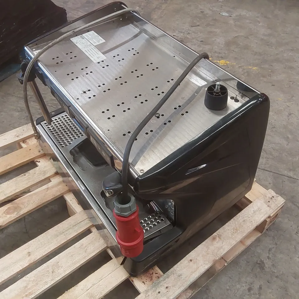 RANCILIO CLASSE 7 2 GROUP COMMERCIAL COFFEE MACHINE WITH ISTEAM