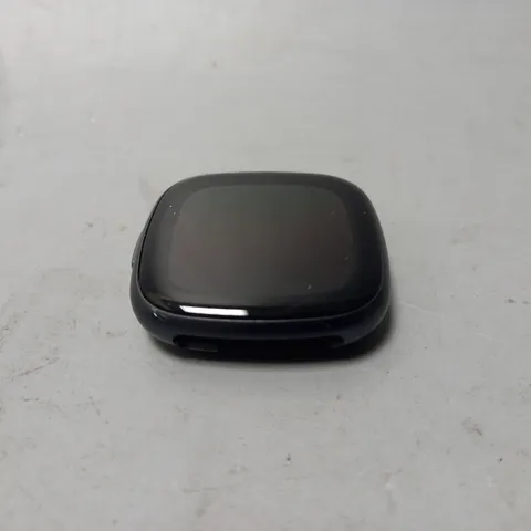 FITBIT M/N FB523 VERSA 4