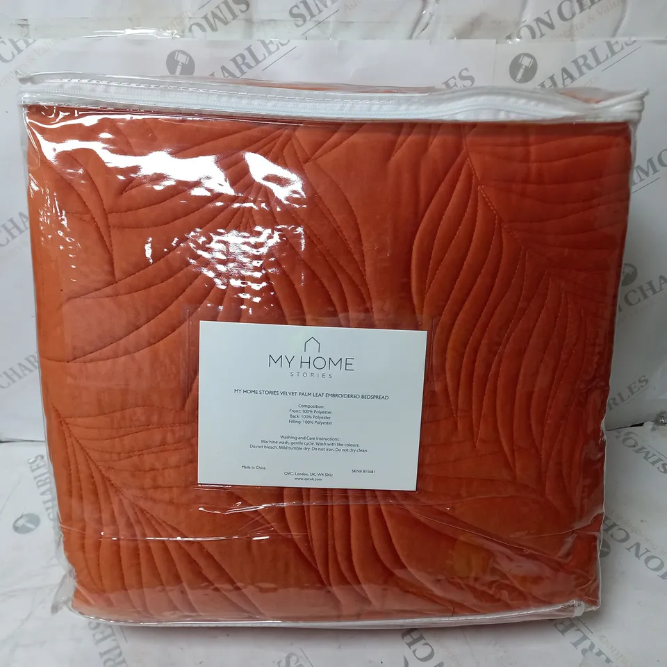MY HOME STORIES VELVET PALM LEAF EMBROIDERED BEDSPREAD - ORANGE