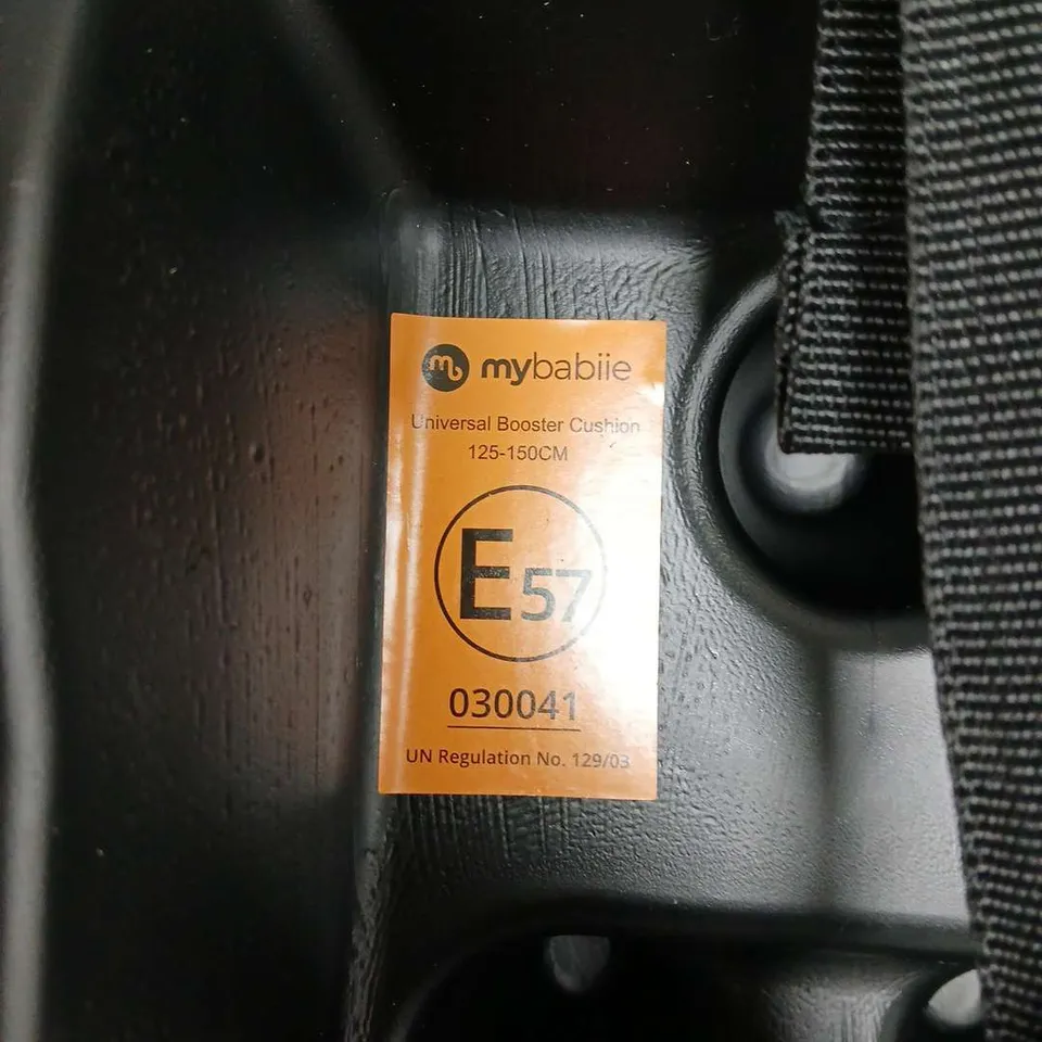 MYBABIIE MBCSB20 BOOSTER R129 CAR SEAT WITH ISOFIX - BLACK 