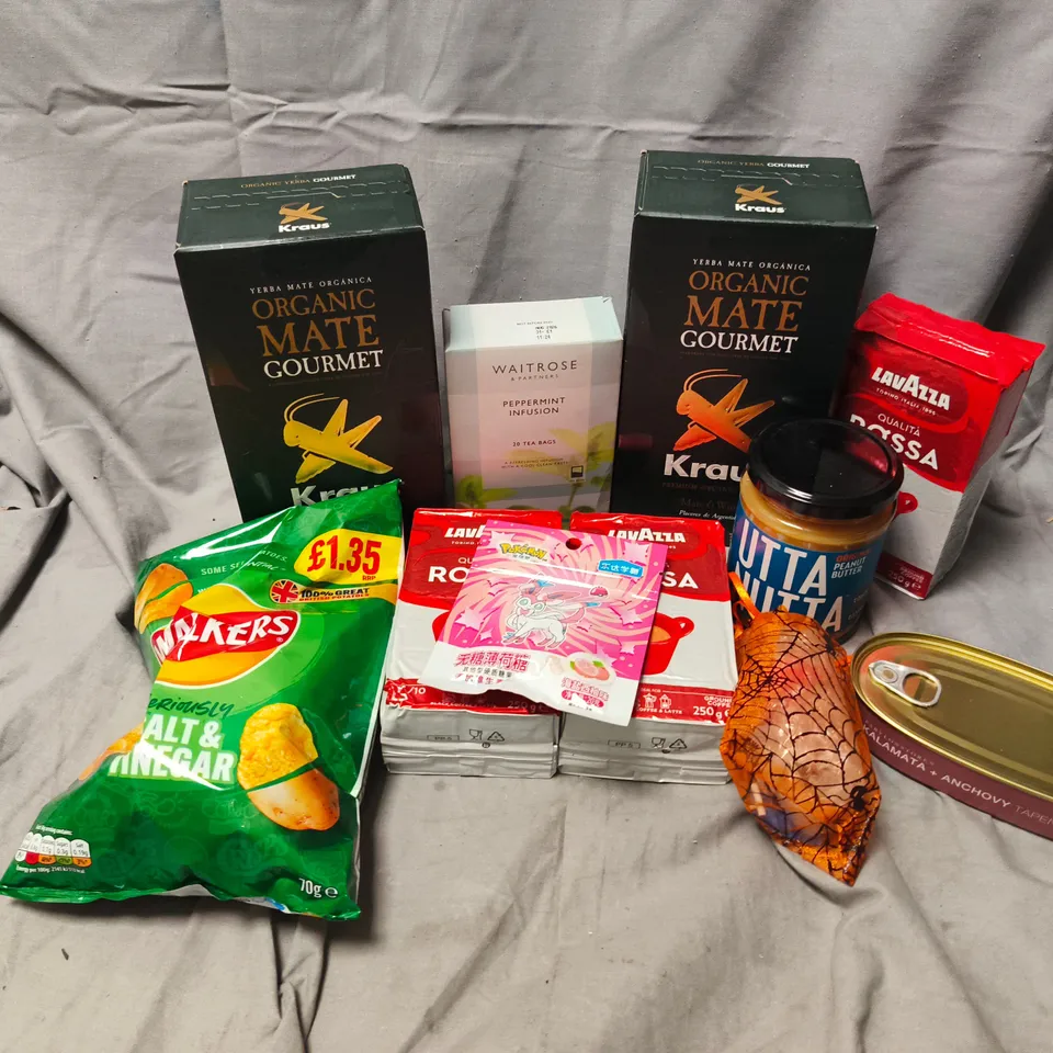 APPROXIMATELY 15 ASSORTED FOOD ITEMS TO INCLUDE ORGANIC MATE GOURMET KRAUS, LAVAZZA GROUND COFFEE, UTTA NUTTA ORGANIC PEANUT BUTTER, ETC
