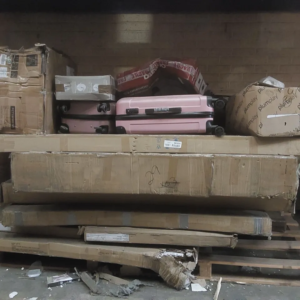 PALLET CONTAINING A VERY LARGE QUANTITY OF ASSORTED FURNITURE PARTS ECT