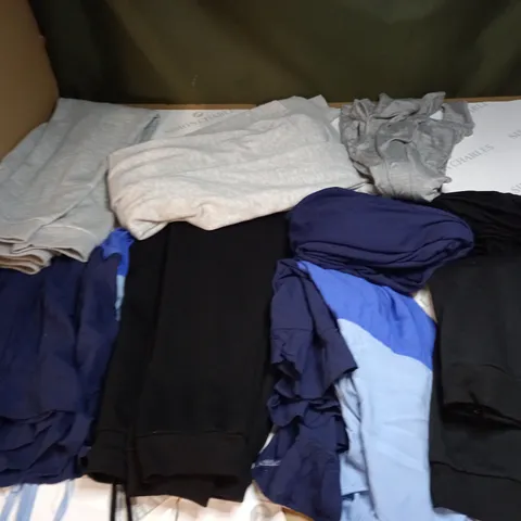 BAG OF APPROX 10 ASSORTED CLOTHING ITEMS TO INCLUDE - MAISON DE NIMES - EMELIA