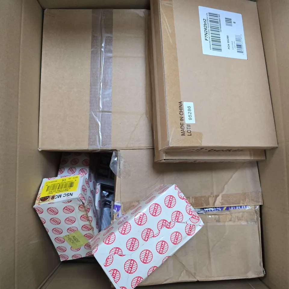 LARGE BOX OF APPROX 10 ASSORTED ITEMS