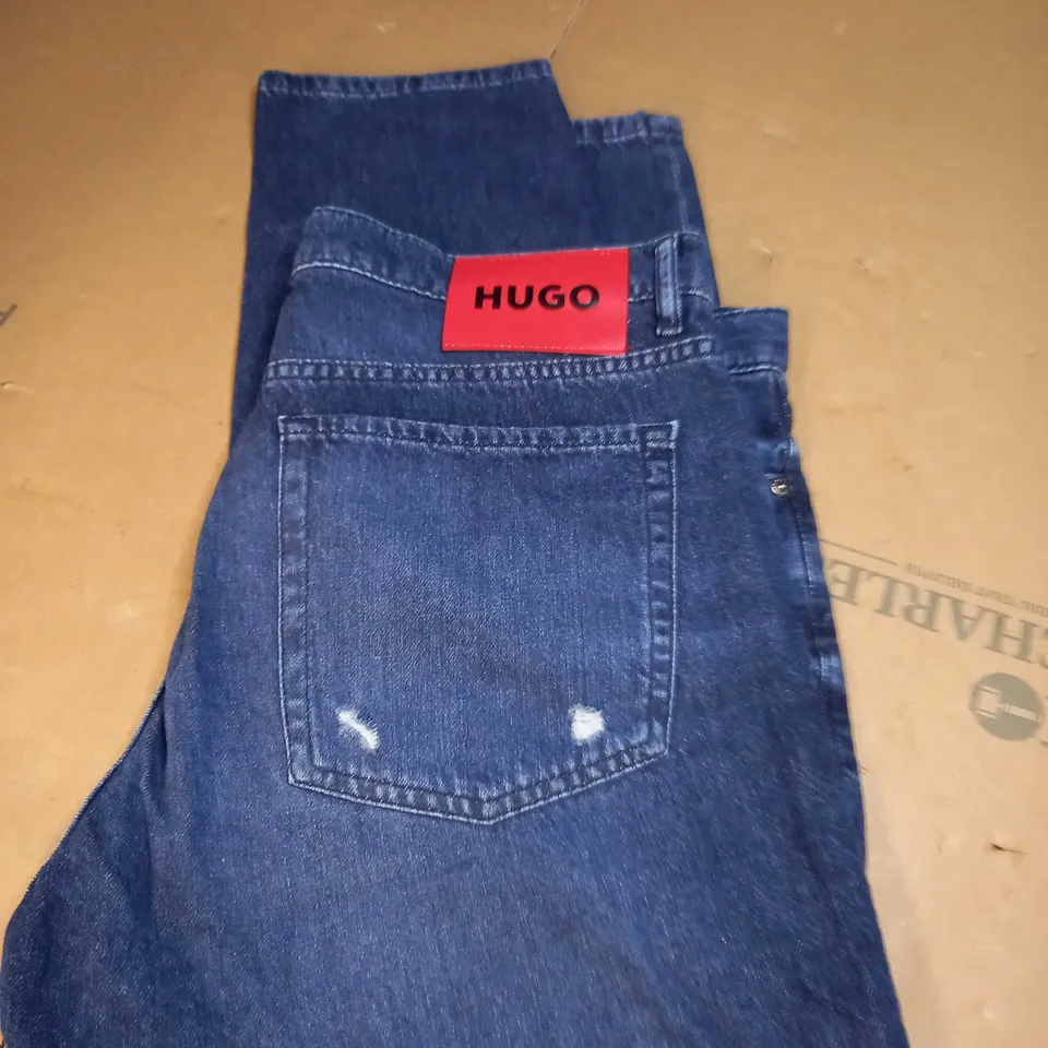 MENS HUGO BOSS WASHED DENIM JEANS SIZE 34