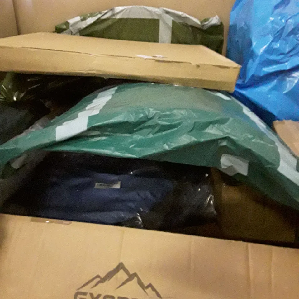 PALLET OF ASSORTED PRODUCTS TO INCLUDE; FLIPPERS - WOVEN BASKET - POP UP TENT ECT