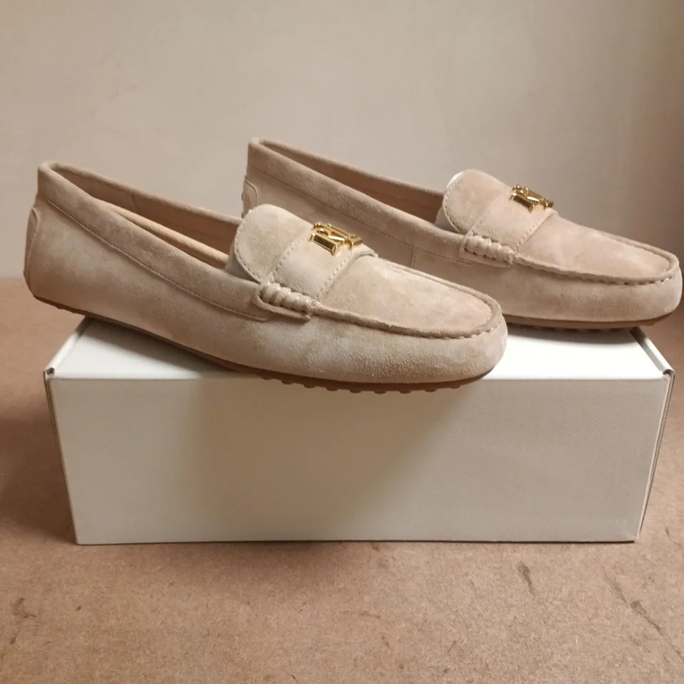 BOXED PAIR OF RALPH LAUREN LOAFERS LIGHT TAUPE SIZE UK 6