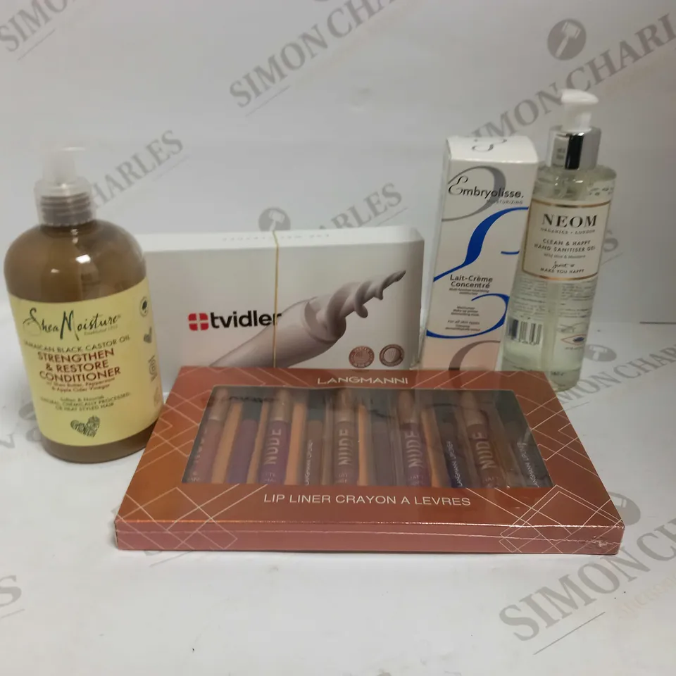 LOT OF APPROXIMATELY 20 ASSORTED HEALTH & BEAUTY ITEMS, TO INCLUDE EMBRYOLISSE, SHEA MOISTURE CONFITIONER, LIP CRAYONS, ETC