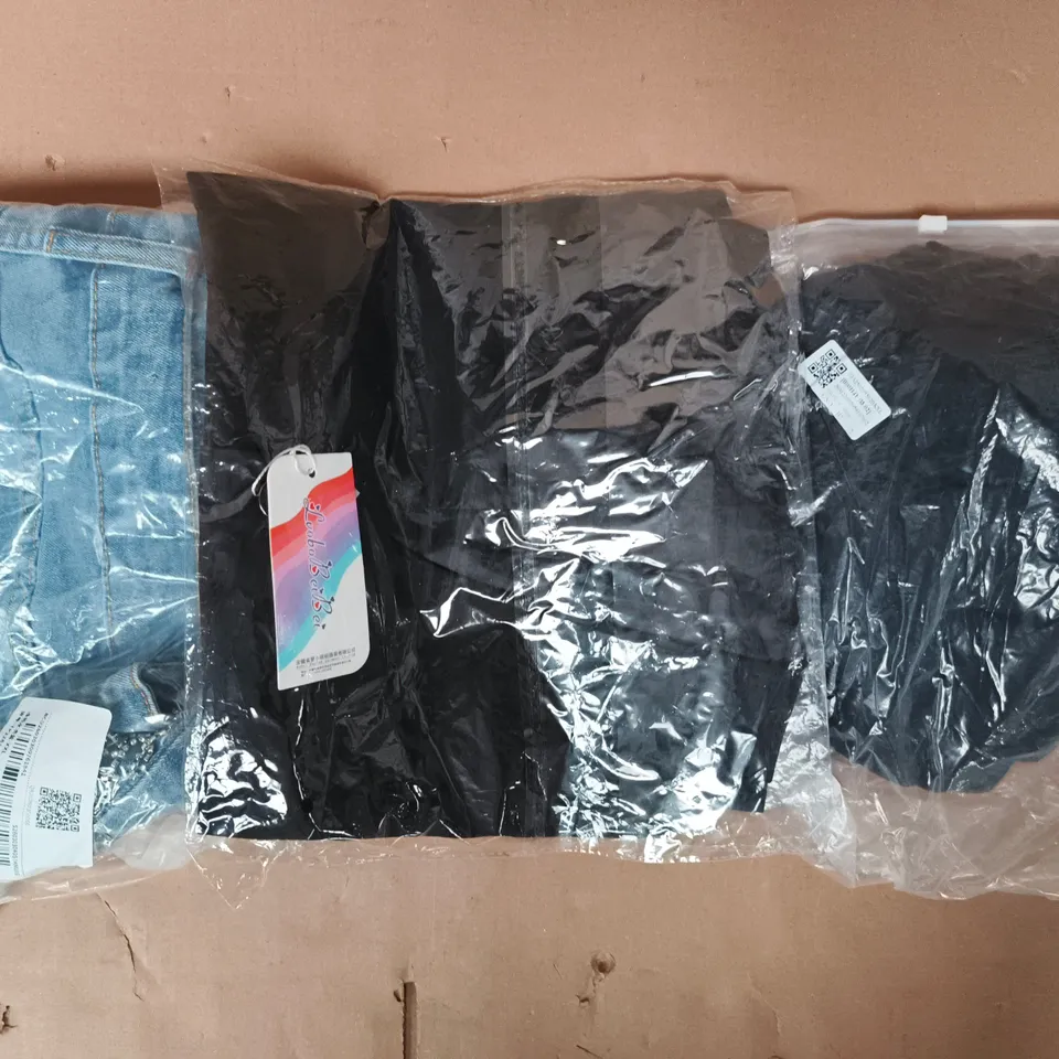 APPROXIMATELY 20 ASSORTED CLOTHING AND FASHION PRODUCTS IN VARIOUS STYLES AND SIZES - COLLECTION ONLY