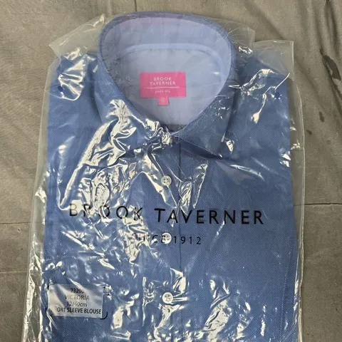 BROOK TAVERNER VICTORIA SHORT SLEEVE BLOUSE IN BLUE SIZE 12/40CM