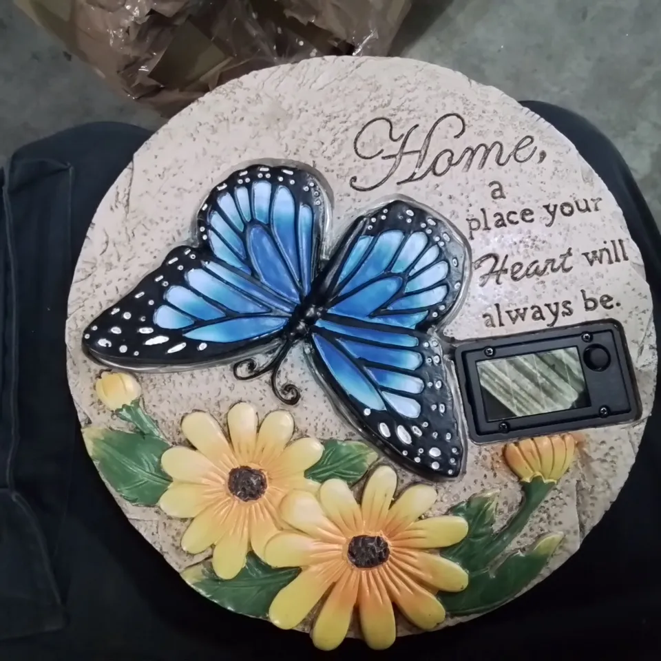 BOXED HOME2GARDEN SOLAR LED BUTTERFLY STEPPING STONE