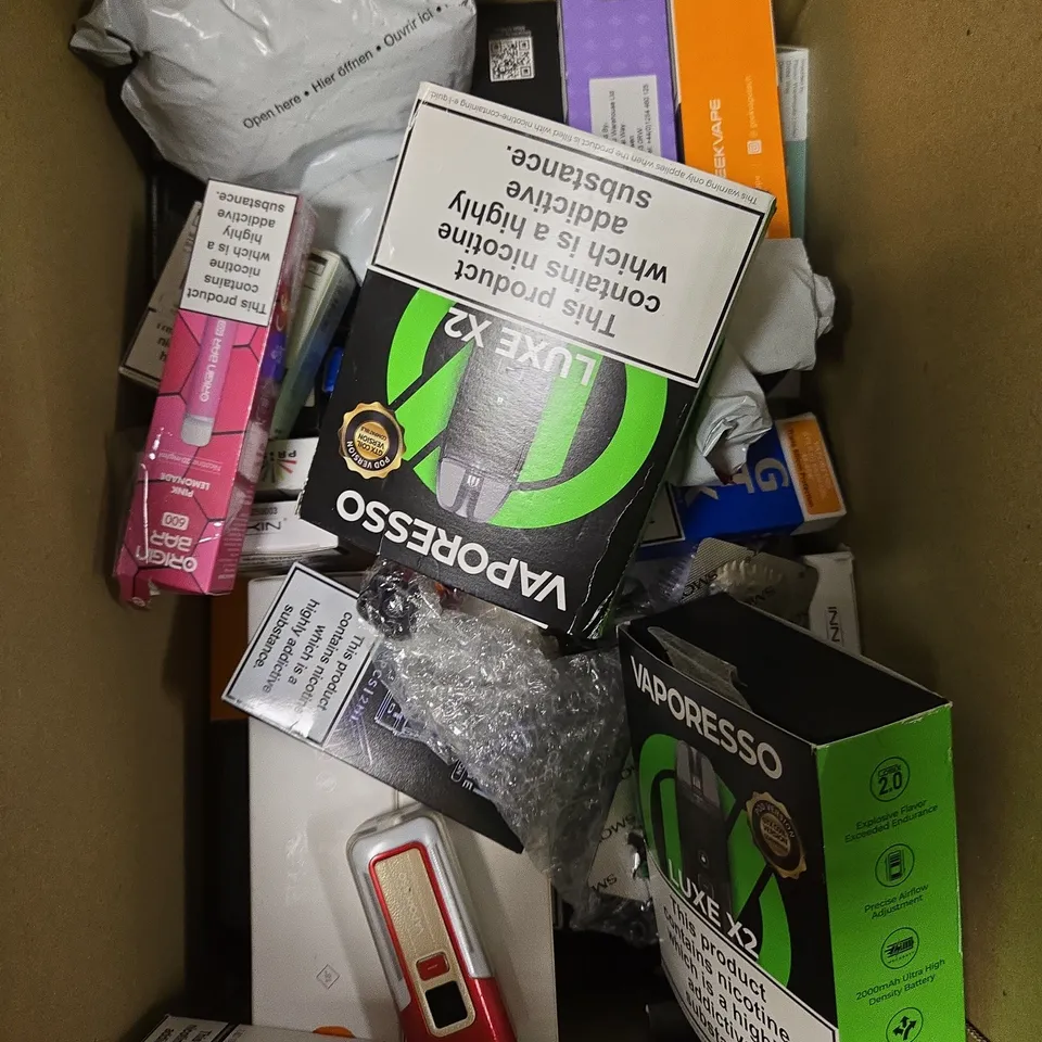 BOX OF APPROXIMATELY 18 ASSORTED E-CIGARATTES TO INCLUDE ASPIRE, VOOPOO, SMOK ETC 
