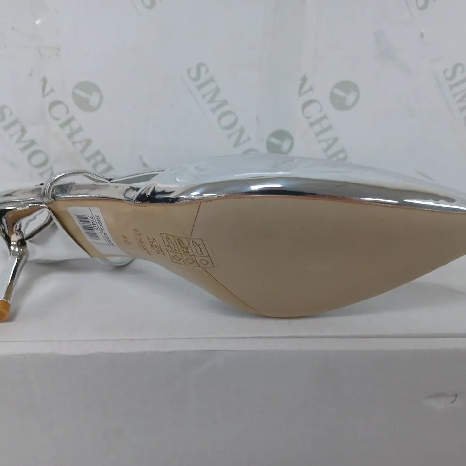 DUNE CLASSIFY COURT HEELS IN SILVER - SIZE 7