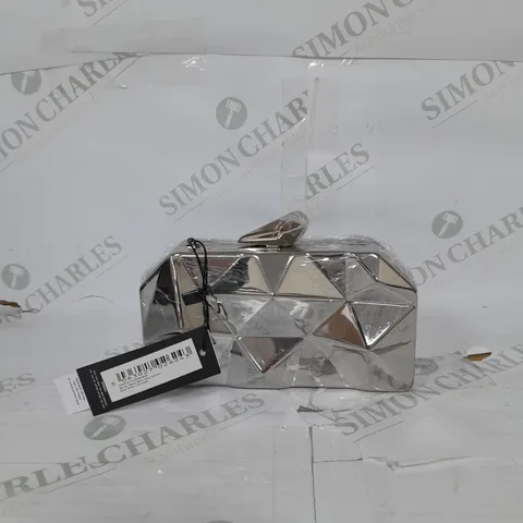 PRETTYLITTLETHING SILVER GEOMETRIC BOX CLUTCH ONE SIZE 