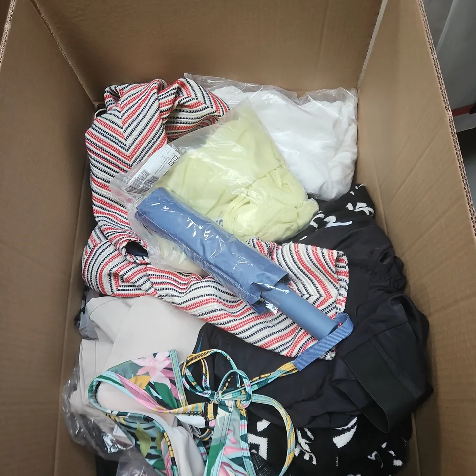 BOX OF APPROXIMATELY 20 ASSORTED CLOTHING ITEMS TO INCLUDE STRIPED JACKET, UMBRELLA, YELLOW MAXI DRESS ETC