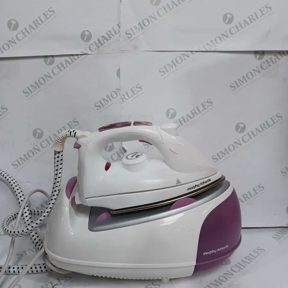 MORPHY RICHARDS JET STEAM GENERATOR IRON PINK/WHITE