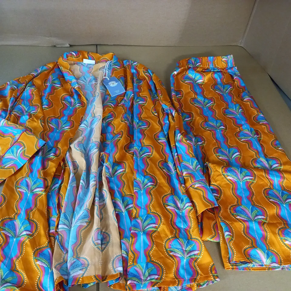 CHELSEA PEERS ORANGE PATTERNED PJ SET - 16 XL