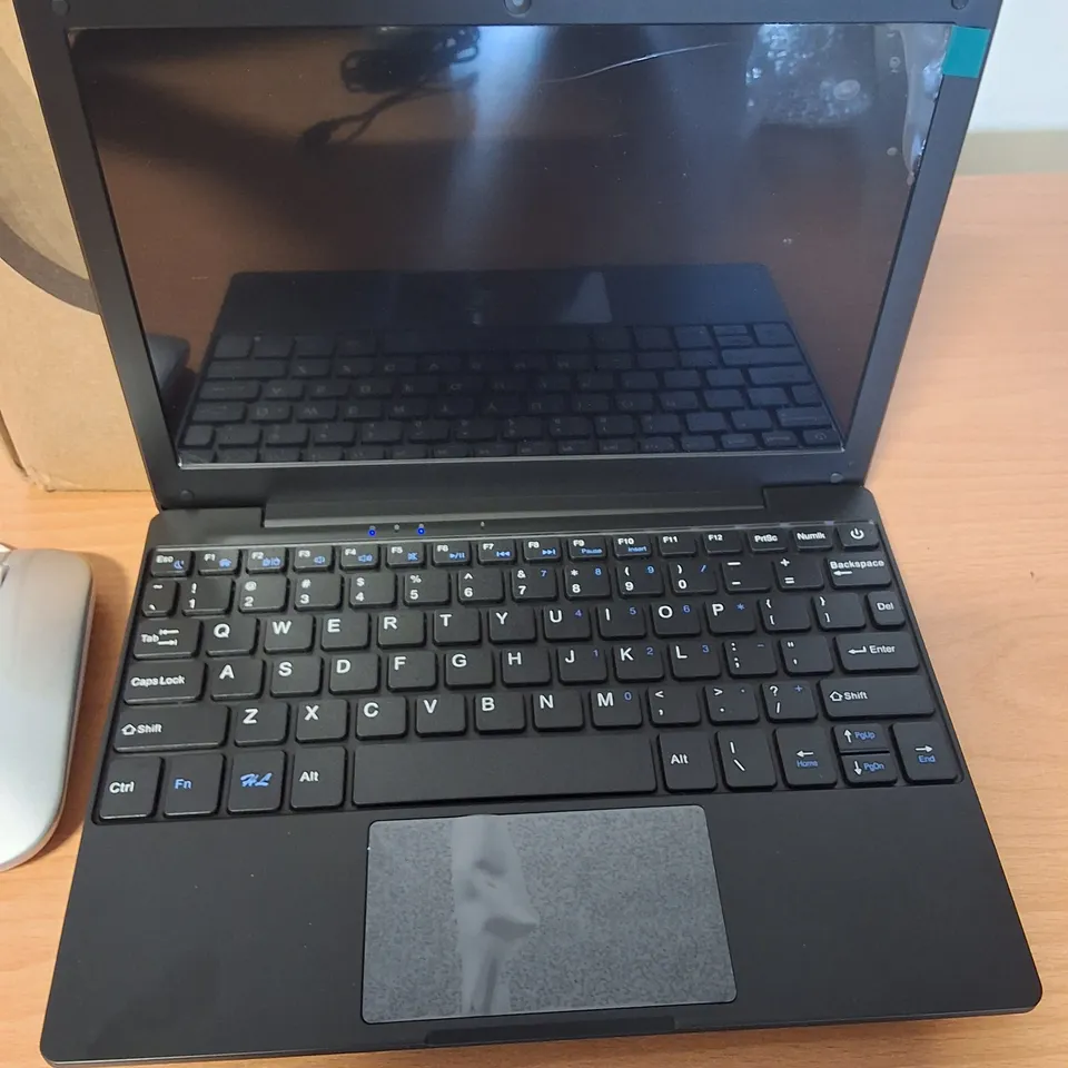 BOXED 10.1" ANDROID NETBOOK LAPTOP IN BLACK
