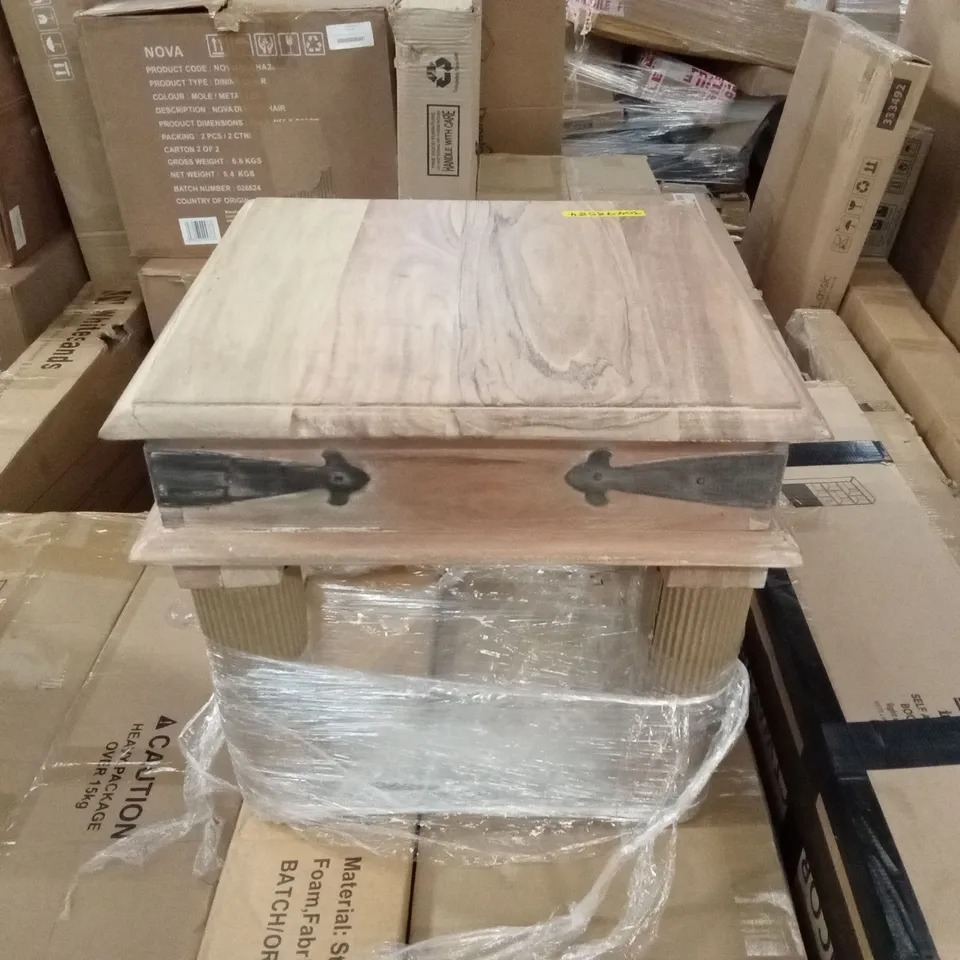 CANYON OAK LAMP TABLE 