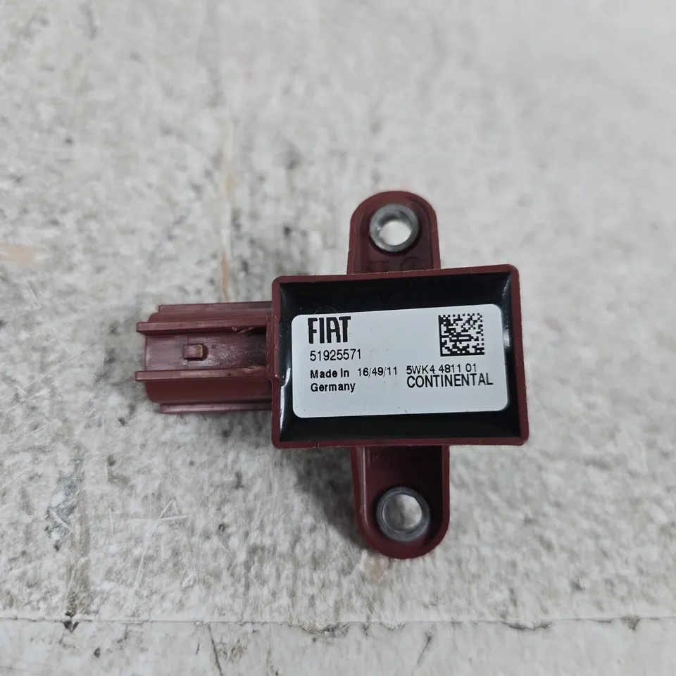 FIAT PART 51925571 (CONTINENTAL) – AUTOMOTIVE CONNECTOR