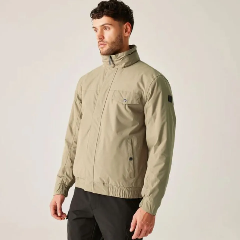 BRAND NEW REGATTA MENS RAYNOR INSULATED WATERPROOF JACKET SIZE S