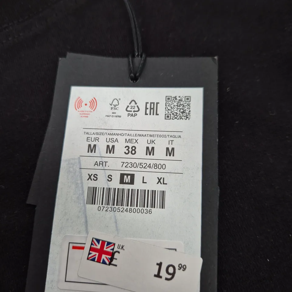 MEN'S BLACK BOXY FIT T-SHIRT – SIZE M (EU M, USA M, MEX 38)