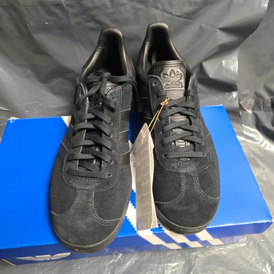 ADIDAS GAZELLE SNEAKERS – BLACK SUEDE, UK 7