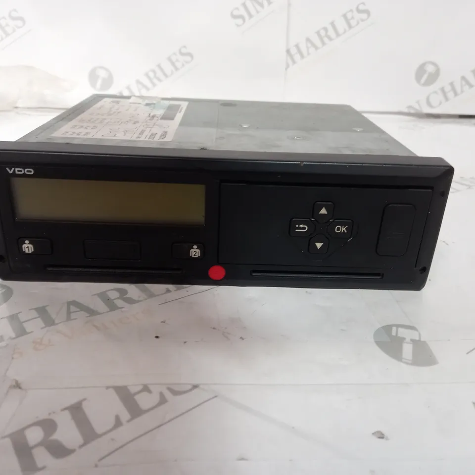 siemens vdo universal tachograph 