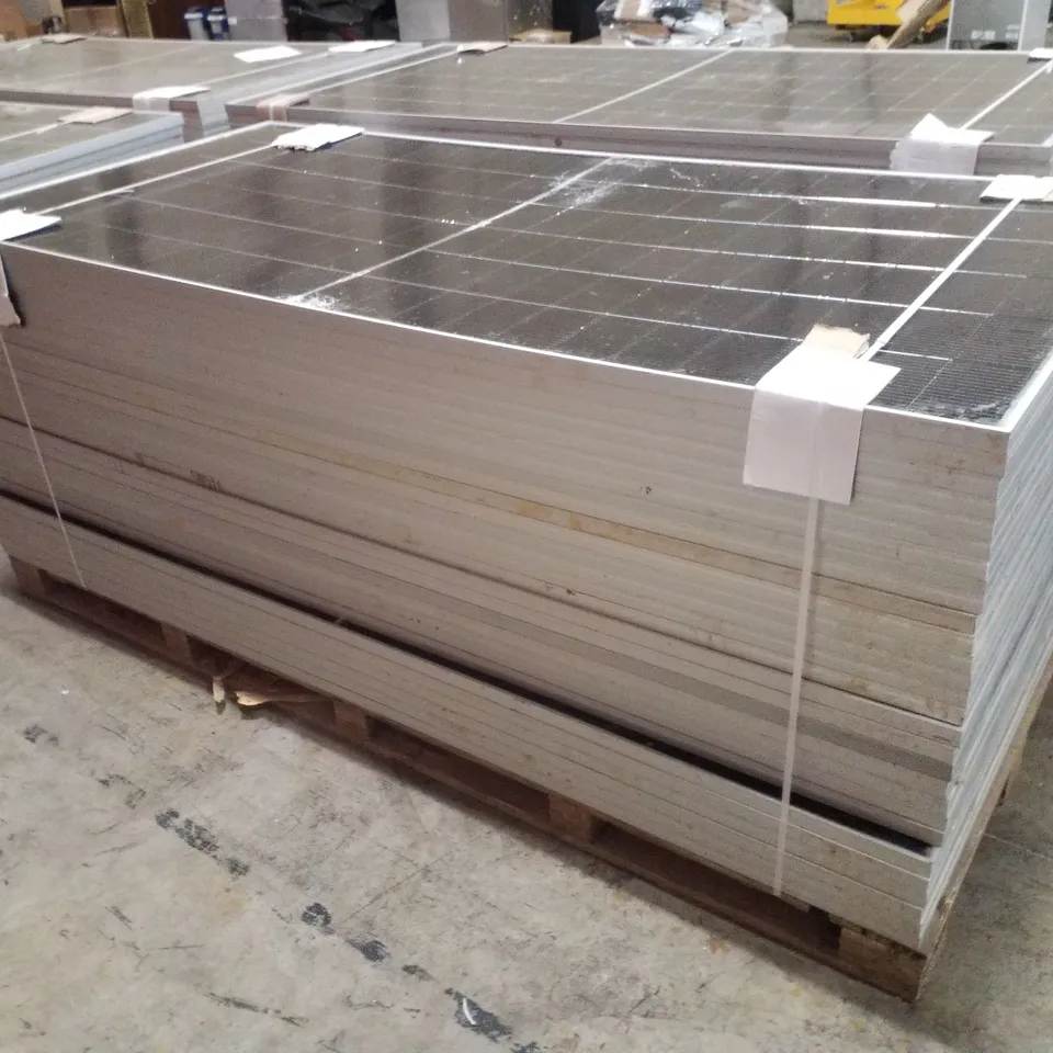 PALLET CONTAINING APPROXIMATELY 29 SOLAR PANELS