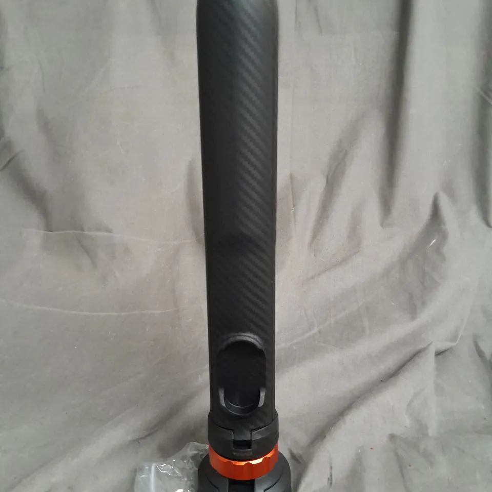 MS04 62''/1.58M PHONE TRIPOD SELFIE STICK, BLACK AND ORANGE