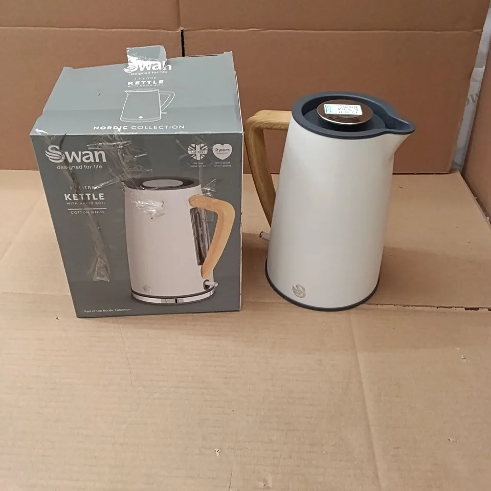 SWAN NORDIC SK14610WHTN KETTLE - WHITE