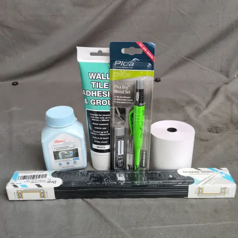 APPROXIMATELY 15 ASSORTED HOUSEHOLD ITEMS TO INCLUDE PICA DRY METAL SET, TILL ROLL AND DRAWER SLIDES