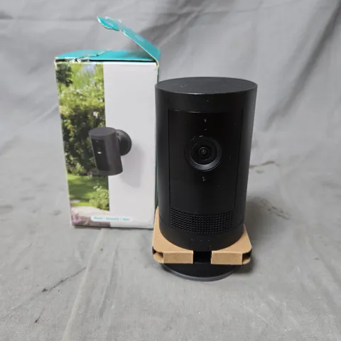 RING OUTDOOR CAM PLUS BATTERY WITH 2K VIDEO SMART CAMERA - BLACK