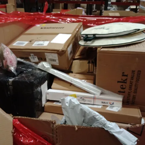 PALLET OF ASSORTED HOUSEHOLD GOODS AND PRODUCTS TO INCLUDE;CANOPY TENT, CEILING LIGHT,POPUP TENT