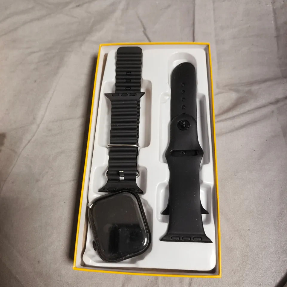C900 PROMAX SMART WATCH – BLACK BOXED