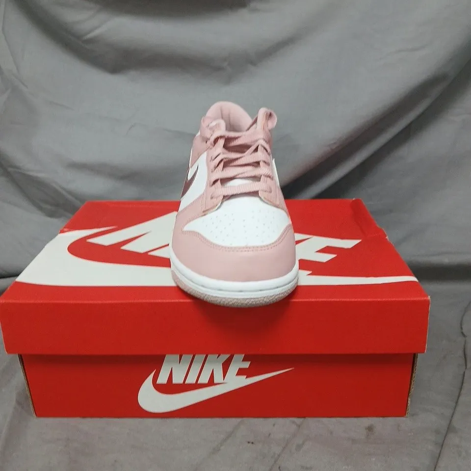 NIKE DUNK LOW SNEAKERS – PINK & WHITE - SIZE 6
