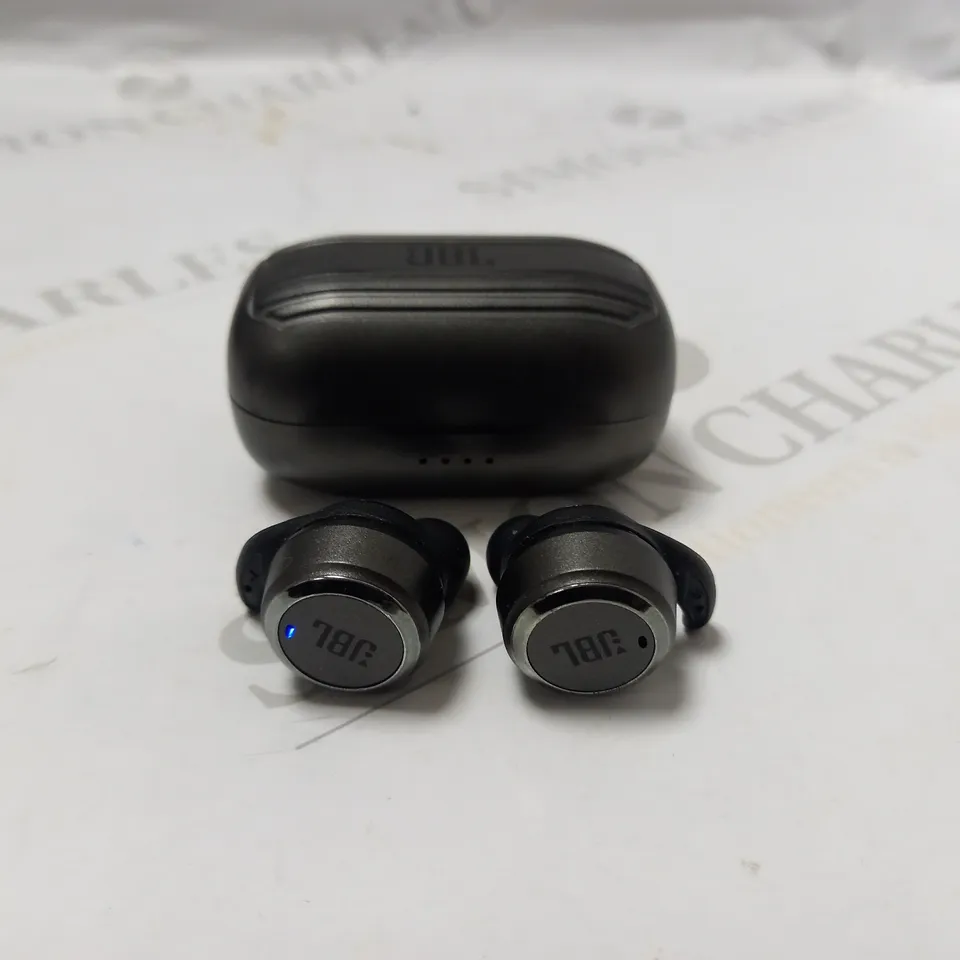 JBL LIVE 300TWS TRULY WIRELESS BLUETOOTH IN-EAR HEADPHONES