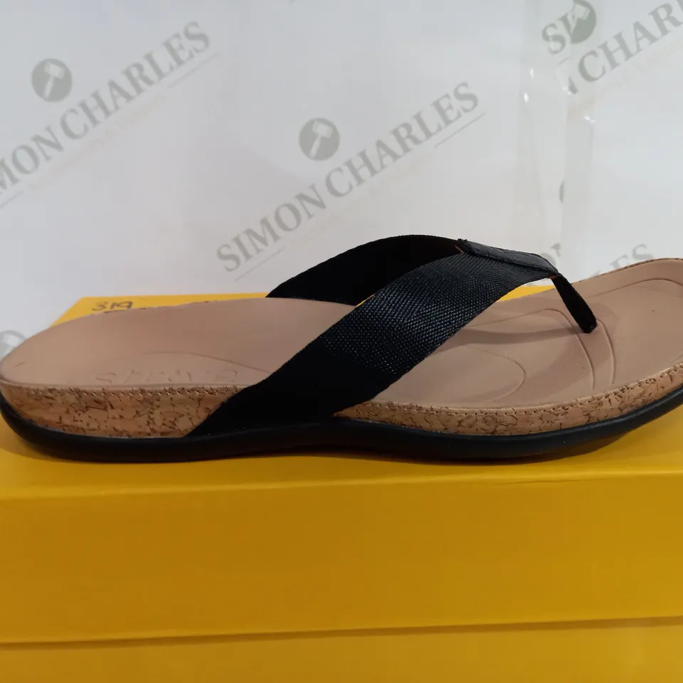 STRIVE BLACK PLATFORM SANDAL - SIZE 7