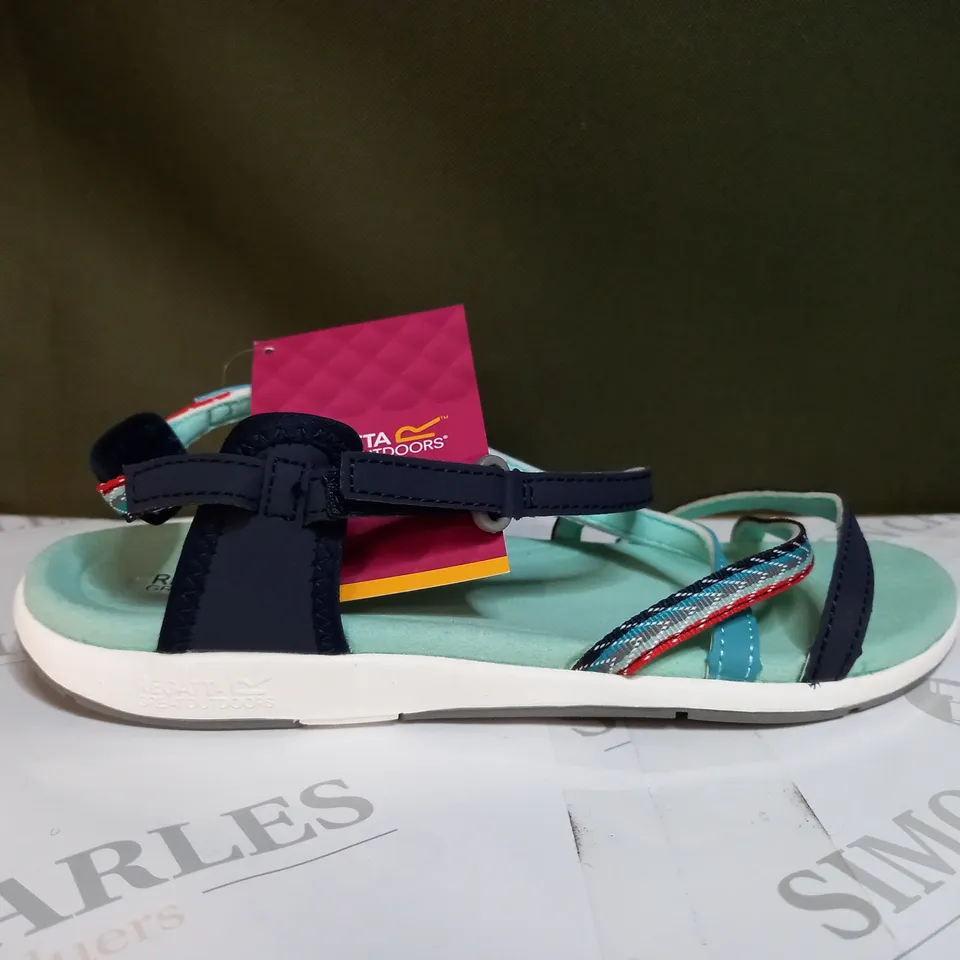 REGATTA LADY SANTA ROMA SANDALS SIZE 5