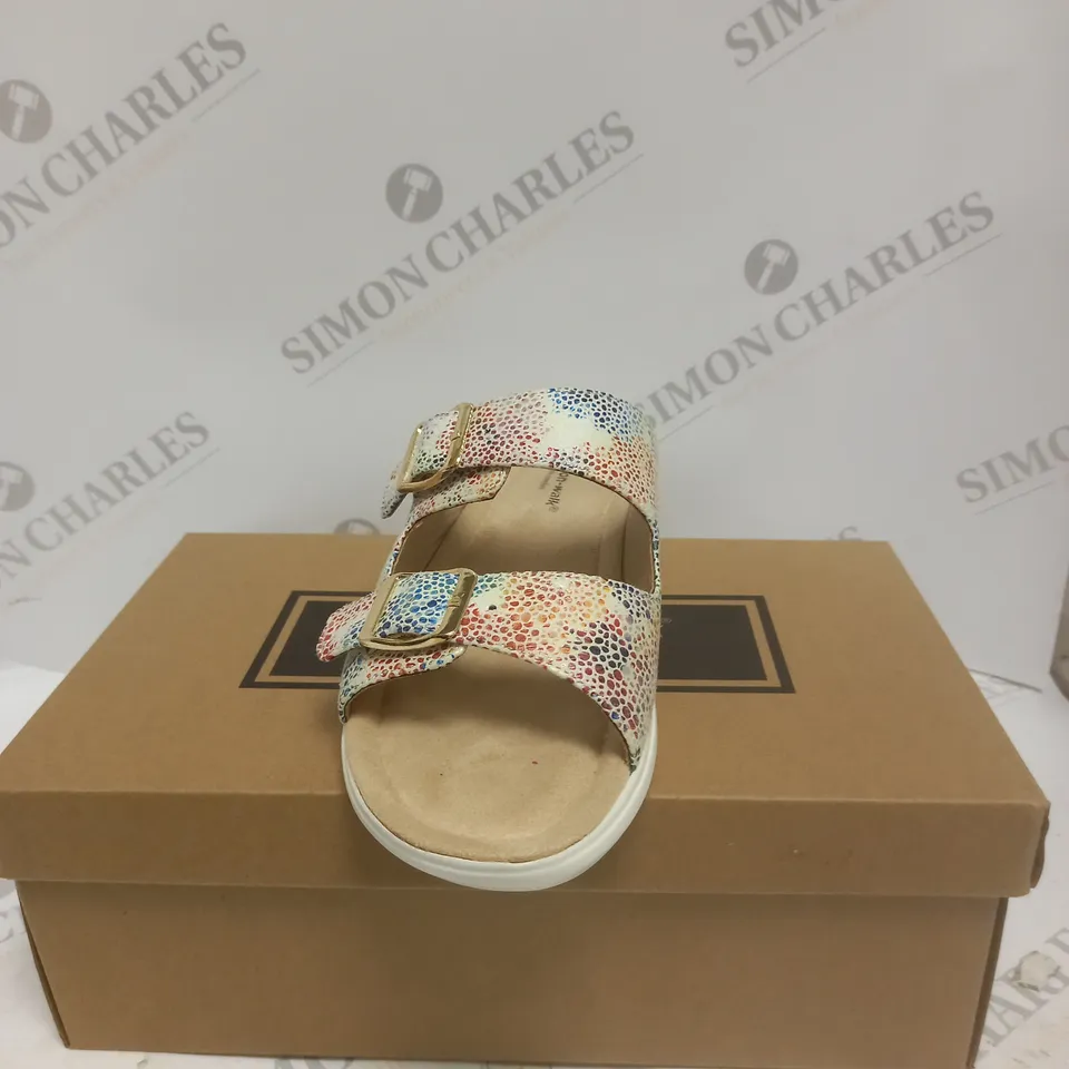 BOXED PAIR OF CUSHION WALK STRAPPY SANDALS, WHITE - SIZE 5