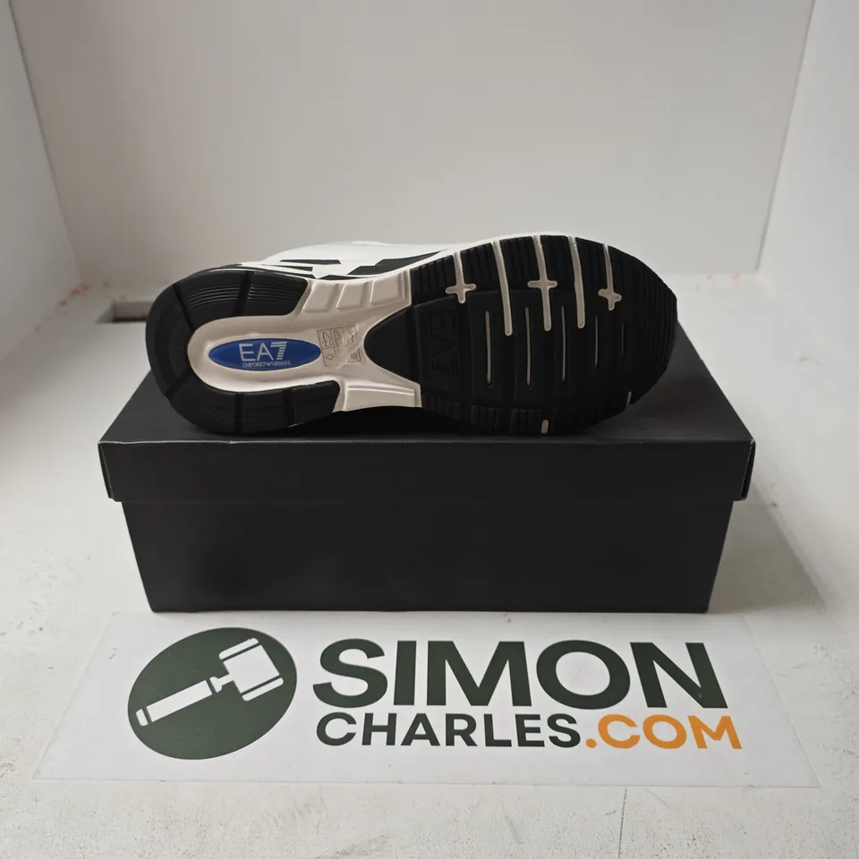 BOXED PAIR OF EMPORIO ARMANI CRUSHER DISTANCE TRAINERS IN WHITE - UK 7.5