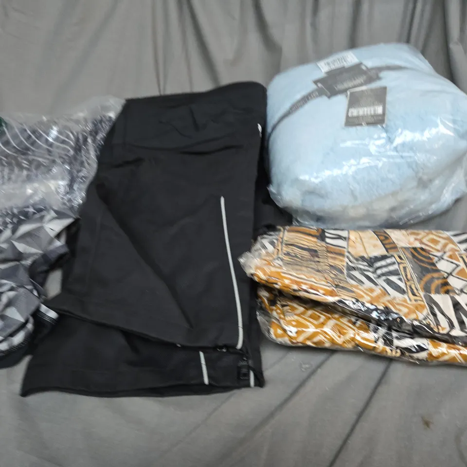 BOX OF ASSORTED CLOTHING ITEMS IN VARIOUS COLOURS, STYLE AND SIZES 